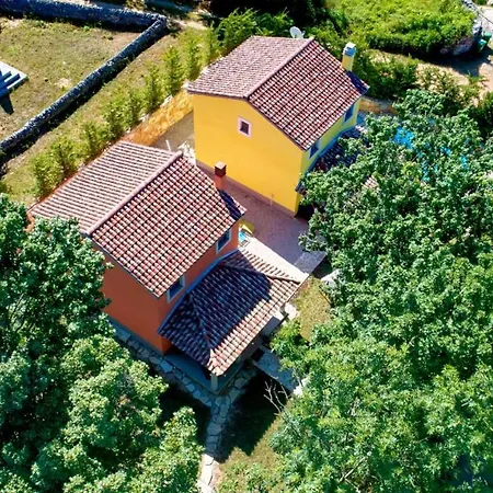Homes Sunny Twins By Rent Istria Holiday home Groznjan