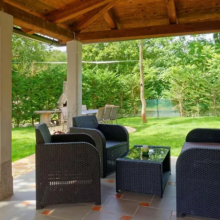 Homes Sunny Twins By Rent Istria Holiday home *