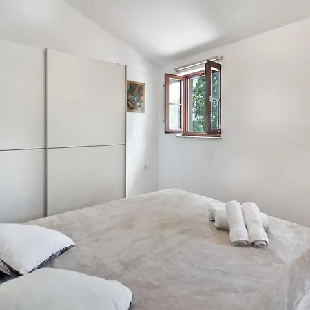 Holiday home Homes Sunny Twins By Rent Istria *