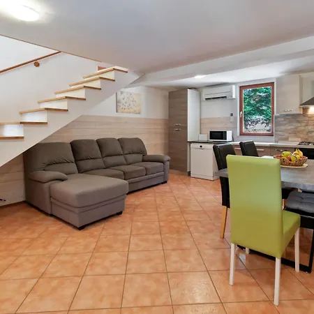 Homes Sunny Twins By Rent Istria