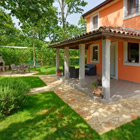 Homes Sunny Twins By Rent Istria Holiday home *